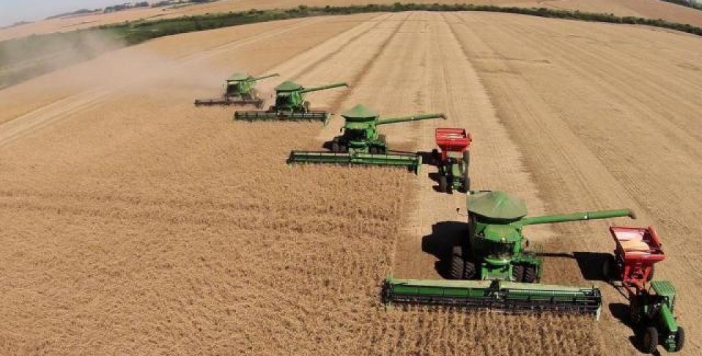 Terceirização das operações agrícolas. Porque vale tanto a pena?